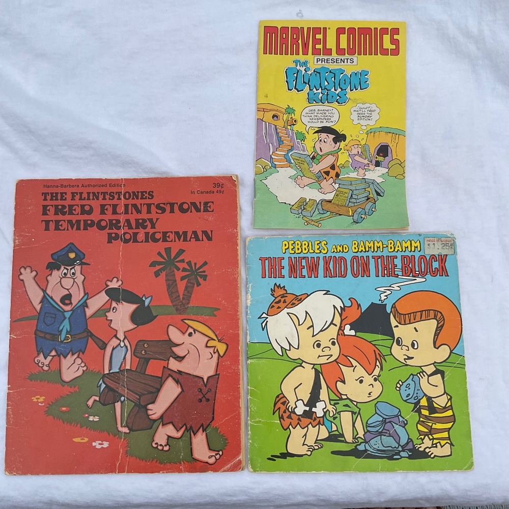 Vintage Flintstones Kids Comic Books Lot of 3 Marvel Star Comics books vintage